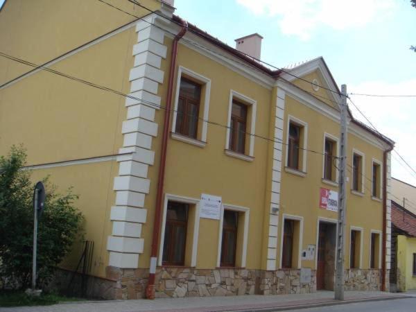 Noclegi Tyczyn Exterior photo